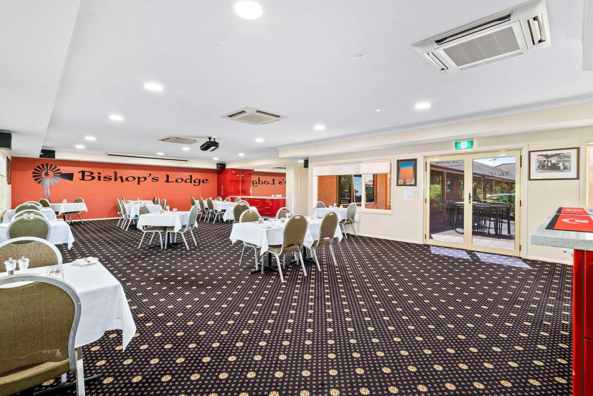Comfort Inn Bishops Lodge Hay Eksteriør billede